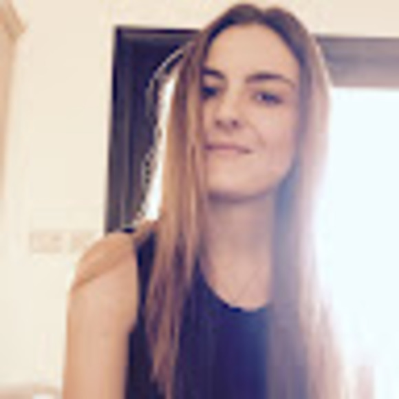 Meet your Posher, Andrea - Picture 1 of 1